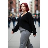 PayBuy Büyük Beden Kadın V Yaka Düz Selanik Dokuma Kalın Akrilik Triko Kazak Kış Şıklığı Için Ideal - Siyah - 6XL