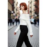 PayBuy Kadın Ekru Regular Kalıp Carmen Yaka Tüylü Sakal Iplikli Crop Triko Kazak Kış Sezonu Şıklığı