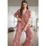 PayBuy Kadın Şık Leopar Desenli Viskon Pijama Takımı Rahat ve Feminen Tasarım Dayanıklı Malzeme Modern Stil