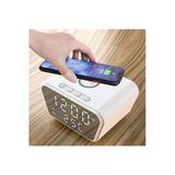 Pazariz Digital Masa Saati 15 Watt Wirelles Kablosuz Şarj Çalar Saat Alarm Termometre Çok Fonksiyonlu