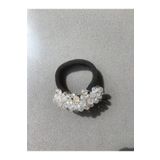 Pearly Handmade Beyaz Kristal Saç Lastik Toka