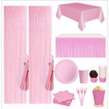 Pembe Masa Örtüsü, Pembe Masa Eteği, 2 Pembe Fon, 8 Pembe Tabak, 8 Pembe Bardak, 8 Pembe Mısır Kutusu, 10 Pembe Çatal, 10 Pembe Peçete, 10 Cupcake