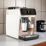 Philips 20 Sıcak ve Soğuk Içecek Ultra Premium Lattego Tam Otomatik Espresso Makinesi, Silent Brew, Luciole Lambader Hediye - Beyaz