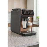Philips Tam Otomatik 5500 Serisi Espresso Makinesi, 20 Sıcak ve Soğuk Mükemmel Içecek Espresso, Sütlü Latte, Cappuccino vb +1kg kahve - Gri