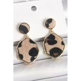 pilelistore Pirinç Gold Renk Sallantı Leopar Desen Plaka Model Kadın Küpe - TJ-BKP10340