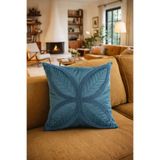 Pilloveland Punch Nakışlı Kırlent Kılıfı - 43*43 Cm - 4 Yaprak Petrol Mavisi- PNK001