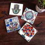 Pinecone Stone Çini Sanatı, Yelkenli Gemi, Nar Ağacı, Fatma Ana Eli (Hamsa) Taş Bardak Altlığı – 4’lü Set, 10x10 cm Dekoratif Masaüstü Koruyucu Doğaltaş Altlık |SC201|