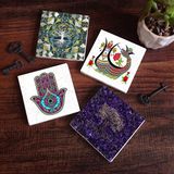 Pinecone Stone Hayat Ağacı, Fatma Ana Eli (Hamsa), Şahmeran Taş Bardak Altlığı – 4’lü Set, 10x10 cm Dekoratif Masaüstü Koruyucu Doğaltaş Altlık |SC489|