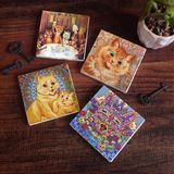 Pinecone Stone Louis Wain Kediler Taş Bardak Altlığı – 4’lü Set, 10x10 cm Dekoratif Masaüstü Koruyucu Doğaltaş Altlık |SC213|