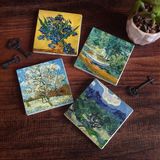 Pinecone Stone Van Gogh Zeytin Ağaçları, Şeftali Ağacı, Süsenler, Oise Bankası Taş Bardak Altlığı – 4’lü Set, 10x10 cm Dekoratif Masaüstü Koruyucu Doğaltaş Altlık |SC269|