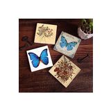 Pinecone Stone Vintage Çiçek, Kelebek Taş Bardak Altlığı Seti - 4 Parça - Dekoratif, Rustik Mutfak Aksesuarı, 10x10 cm, Kaydırmaz Tabanlı, Şık ve Dayanıklı SC314