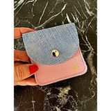 Pinkylola Design G Harfi Açık Mavi Jean Dokulu Pembe Deri Mini Bozuk Para Cüzdanı, Airpod Kılıf (Kare Model) - Mavi - Pembe