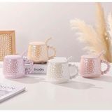 Piraye Gift Seramik Kapaklı Kaşıklı Şık Hediyelik Kahve - Çay Kupa 1 Adet - Pembe - Renkli