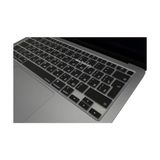 Plus Moda MacBook Klavye Koruyucu Ince Silikon Rusça Sticker Baskılı Uk-Ters L Enter Tipi Air M1 13INÇ A2337,A2179 Id Uyumlu, Kaymaz Yıkanabilir Siyah - 0,35 lt