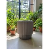 Poliva Vega Model Büyük Dekoratif Modern Saksı ve Vazo 20 Lt ( 31,5cm x 32 cm )Içsiz - Bej