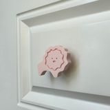 Pomerol Pembe Aslan Dolap Kulpu - Polyester Malzeme ile 5 cm x 4.2 cm Çocuk Odası ve Mutfak İçin Sevimli