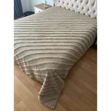 Ponpon Detaylı Çift Kişilik Pamuklu Premium Yatak Örtüsü Pike 240 x 260 - 1 Adet - Çift Kişilik Tüm Yataklara Uygun - Cappuccino