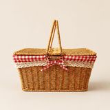 Poomy Hasır Piknik Sepeti, Kırmızı Ekoseli ve Dantelli Kapaklı Taşıma Sepeti, 39x27x18 cm Ahşap Görünümlü Piknik Çantası, Kahvaltı, Kamp, Bahçe ve Outdoor Kullanım İçin