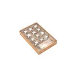 Porland Shining Stars Yılbaşı Ağacı süsü 30cm Gri