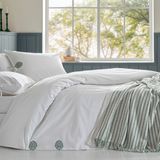 Porland Spring Nakışlı 200x220 cm Beyaz Çift Kişilik Nevresim ve 2'li Yastık Kılıfı