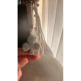 Poseidons Jewellery Beyaz Zirkon Taşlı Püsküllü Çanta Charmı Ve Anahtarlık Kristal Görünümlü Yonca