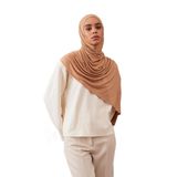 Pratik Premium Jersey Şal | Kolay Kullanımlı ve Şık Şal – Günlük Rahatlık (Lion)