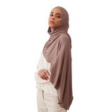 Pratik Premium Jersey Şal | Kolay Kullanımlı ve Şık Şal – Günlük Rahatlık (Mocha Köpüğü)