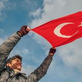 Premium Türk Bayrağı (60X90CM) - Nefes Alabilir 125gr Rashel Kumaş, Çift Dikişli, Sağlam Kulplu, UV ve Solmaya Karşı Dayanıklı, İç/Dış Mekan Kullanımı (60X90CM)