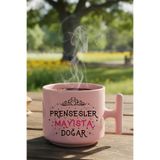 Prensesler Mayısta Doğar Baskılı Doğum Günü Özel Gün Hediyelik T Kulplu Beyaz/Pembe Latte Fincanı, QB1PL5993-05MAYIS-PM