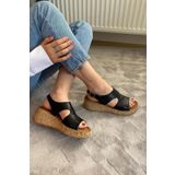 Preshley Kadın Tinge Siyah Cilt Kalın Mantar Taban Ortopedik Sandalet K-250