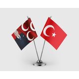 Punto Dizayn Alparslan Türkeş ve 3 Hilal Kırmızı Sancak ve Türk Bayrağı Ikili Saten Masa Bayrağı Takımı