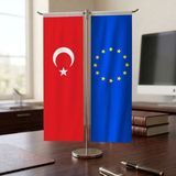 Punto Dizayn Avrupa Birliği ve Türkiye Bayrağı Kırlangıç T Tipi Masa Bayrak Takımı
