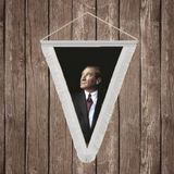 Punto Dizayn Istikbal Göklerdedir Atatürk Portresi Beyaz Saçaklı Üçgen Flama Bayrak Hatıra Flama ATA10