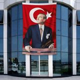 Punto Dizayn Istikbal Göklerdediratatürk ve Türk Bayrağı Poster Bayrak Raşel Kumal 4x6 Metre ATA36