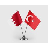 Punto Dizayn Katar Bayrağı ve Türk Bayrağı Ikili Saten Masa Bayrağı Takımı