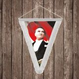 Punto Dizayn Mustafa Kemal Atatürk Altın Imzalı Beyaz Saçaklı Üçgen Flama Bayrak Hatıra Flama ATA14