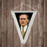 Punto Dizayn Takım Elbise Gazi Mustafa Kemal Atatürk Beyaz Saçaklı Üçgen Flama Bayrak Hatıra Flama ATA55