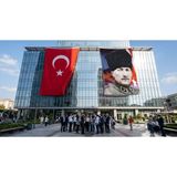 Punto Dizayn Üniformalı Kalpaklı Gazi Mustafa Kemal Atatürk Bayrak ve Türk Bayrağı Premium Raşel Kumaş 2'li Set 10X15 Metre ATA24