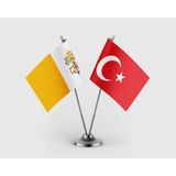 Punto Dizayn Vatikan Bayrağı ve Türk Bayrağı Ikili Saten Masa Bayrağı Takımı