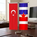 Punto Dizayn Yugoslavya Sosyalist Federal Cumhuriyeti ve Türk Bayrağı Kırlangıç T tipi Masa Bayrak Takımı