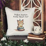 Qoeuyl Boutique Doğum Günüm Kutlu Olsun Mu Baskılı Eş Sevgili Arkadaş Hediyelik Elyaf Dolgulu Dekoratif Yastık - 39 x 39 cm - Beyaz