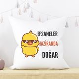 Qoeuyl Boutique Efsaneler Haziranda Doğar Baskılı Doğum Günü Hediyelik Elyaf Saten Dekoratif Yastık - 28 x 28 cm - Krem