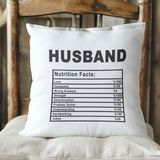 Qoeuyl Boutique Husband Nutrition Facts Eş Sevgili Baskılı Elyaf Dolgulu Hediyelik Yastık - 28 x 28 cm - Beyaz