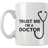 Qoeuyl Boutique Trust Me I'm A Doctor Baskılı Kupa Bardak - Beyaz