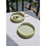 Qualitev 2 Adet Yeşil Porselen Kıvrımlı Mini Fırın Kabı 14 cm Küçük Boy Sunum Tabak Meze Salata Tabağı Asimetrik - Su Yeşili