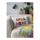 RahanDesign Chill Here İşlemeli Dekoratif Punch Kırlent Kılıfı - 30x50cm - Dekoratif Punch Kırlent Kılıfı