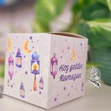 Ramazan Hediye Kutusu – 8x8 cm (Çocuk veya Yetişkin Tasarımı) – 10'lu Paket (5'er Adet Her Desenden)