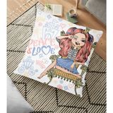 RealHomes Fashion Girl Tasarımlı Dijital Baskılı Dekoratif 70x70 cm Yer Minderi