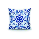 RealHomes Mavi Beyaz Seramik Damask Dekoratif Desenli Özel Baskılı Kırlent Kılıfı