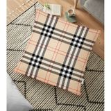 RealHomes YER-3078 Krem Zeminli Ekose Desenli Dekoratif 70x70 cm Yer Minderi